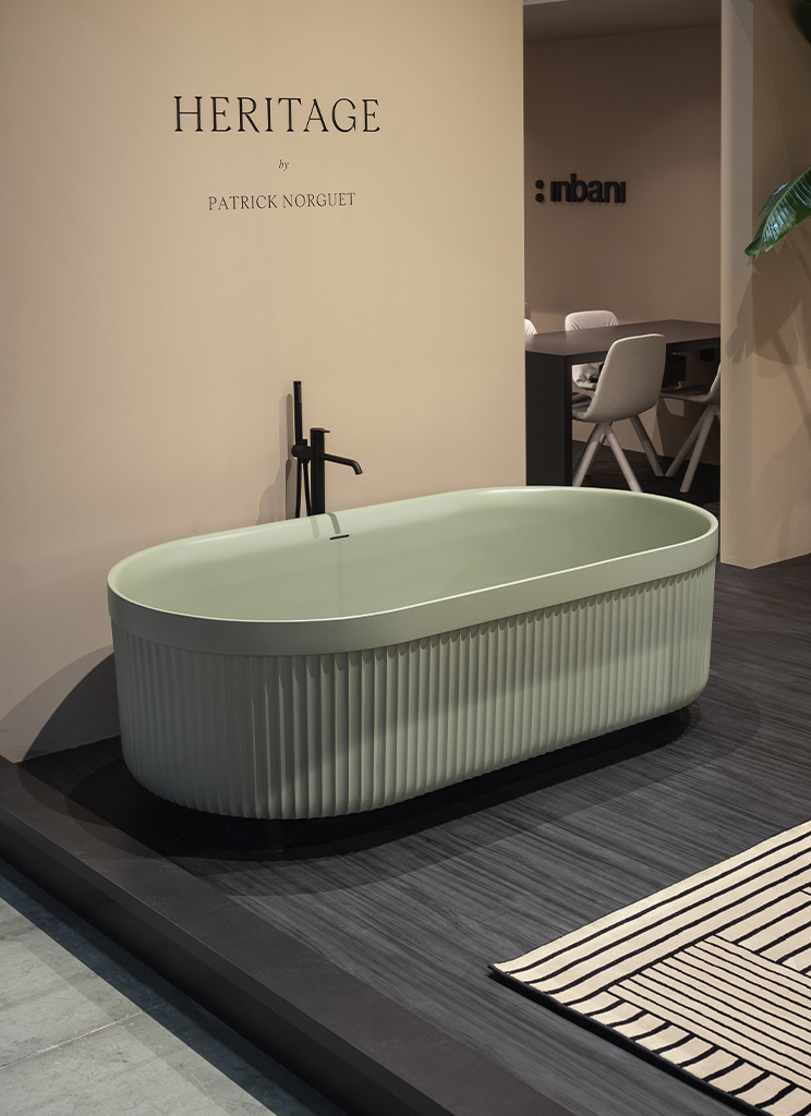 Freestanding green bathtub from heritage collection