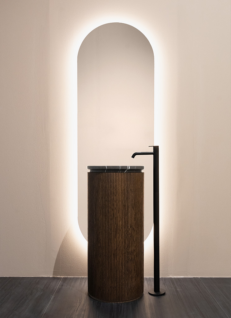 Grate freestanding wood and marble washbasin